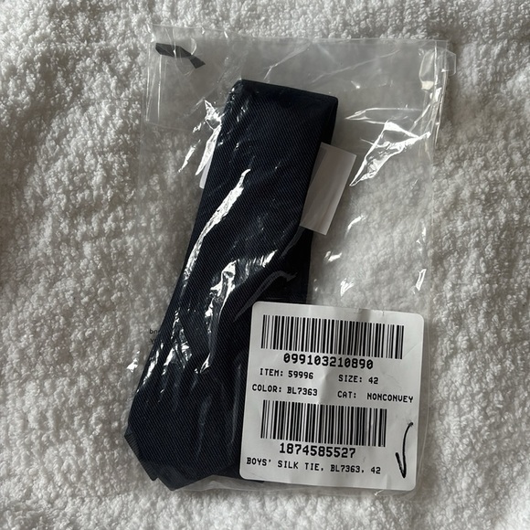 NWT J. Crew Kids Crewcuts Silk Tie in Navy - Picture 4 of 4